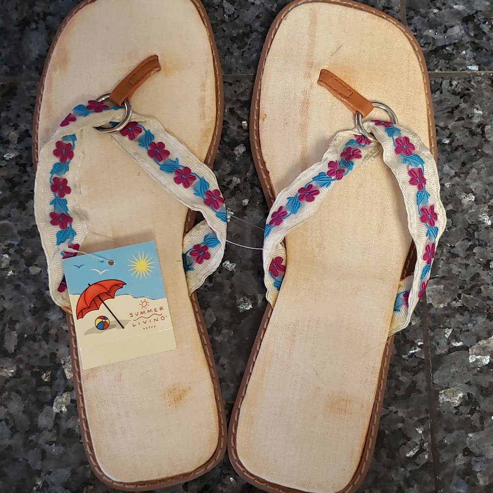 NWT Flip Flops